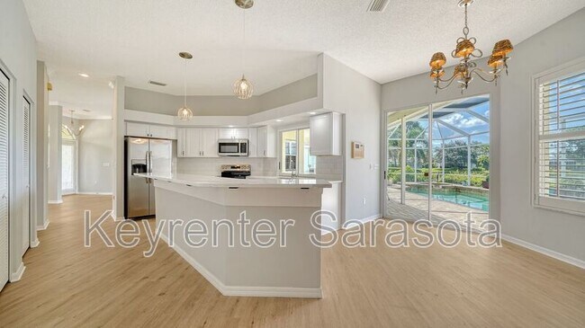 Building Photo - 4239 Balmoral Way