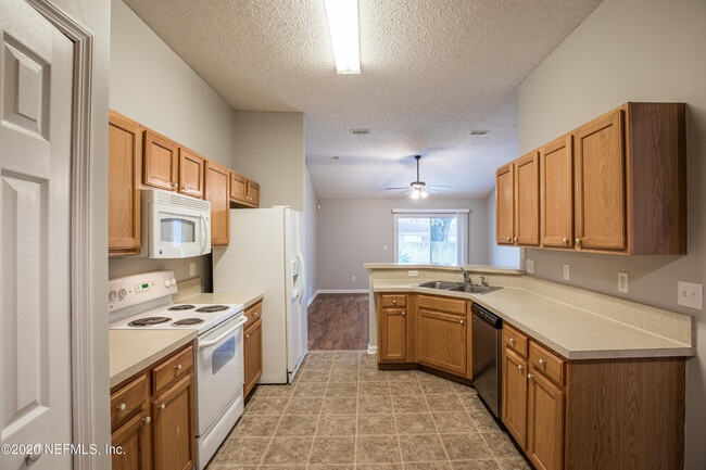 Building Photo - 7717 Westport Bay Dr