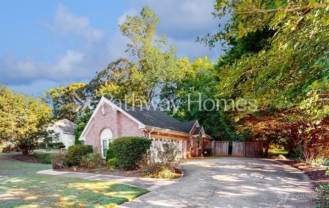 Building Photo - 903 Sweetbay Ct