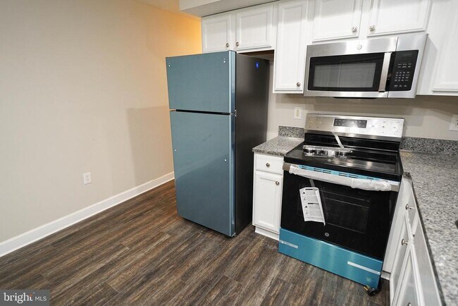 Building Photo - 10 N Pennsylvania Ave