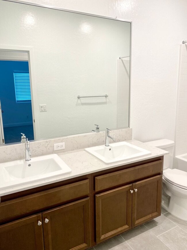 Building Photo - BRAND NEW 3 Bed 2 Bath Lennar Home in the ...