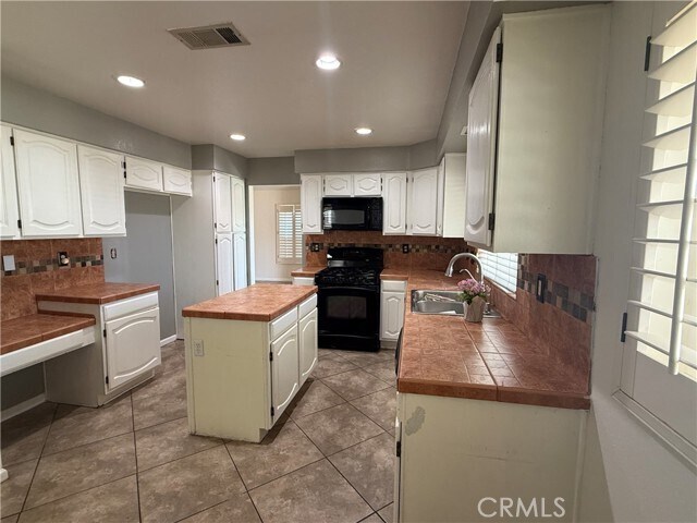 Building Photo - 19530 Chinotto Ln