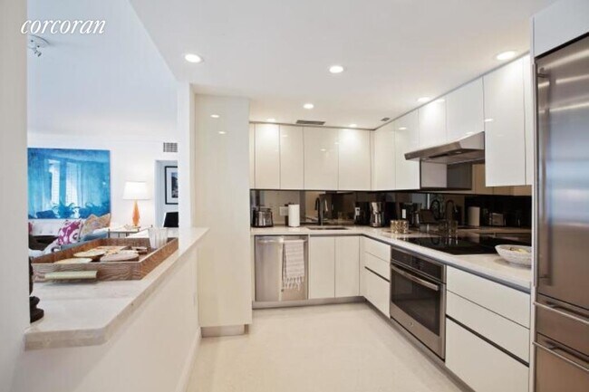 Building Photo - 201-291 S Ocean Blvd