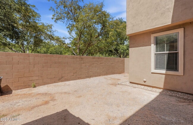 Building Photo - 15372 W Dahlia Dr