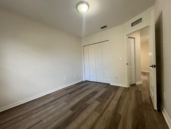 Building Photo - 4406 Windmill Palm Way