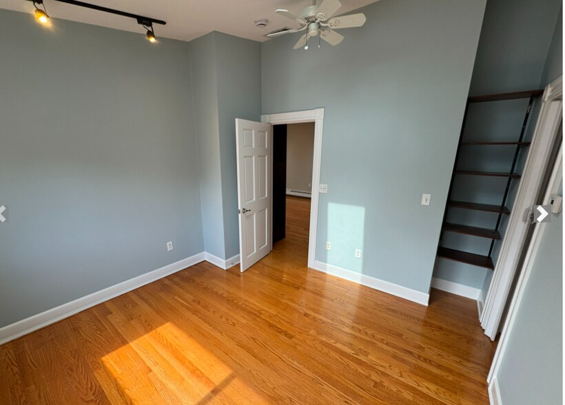 Building Photo - 24 Ellington Rd