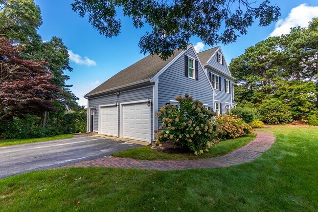Building Photo - 24 Longshank Cir