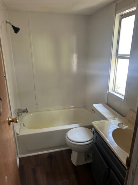 Building Photo - 3381 Briana Dr
