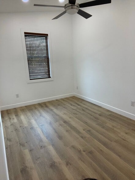 Building Photo - 21 Cody St