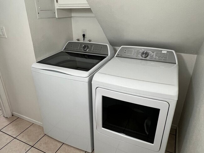 New washer & dryer - 1830 Polk Way