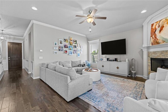 Building Photo - 801 Bellmara Cir