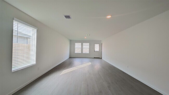 Building Photo - 21518 Willow River Canyon Ln