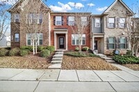 Building Photo - Beautiful Townhome in Indian Land