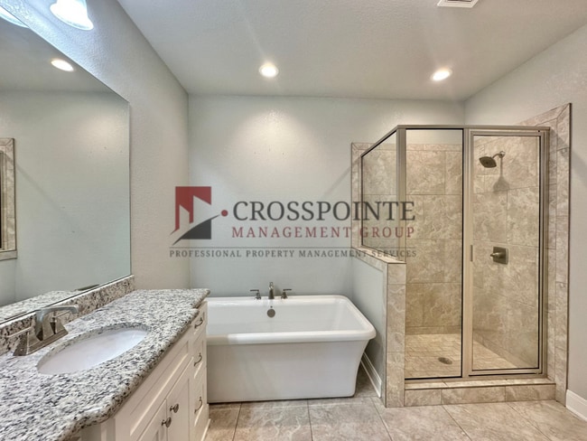 Building Photo - Stunning 3 Bed 2 Bath in South Tyler!