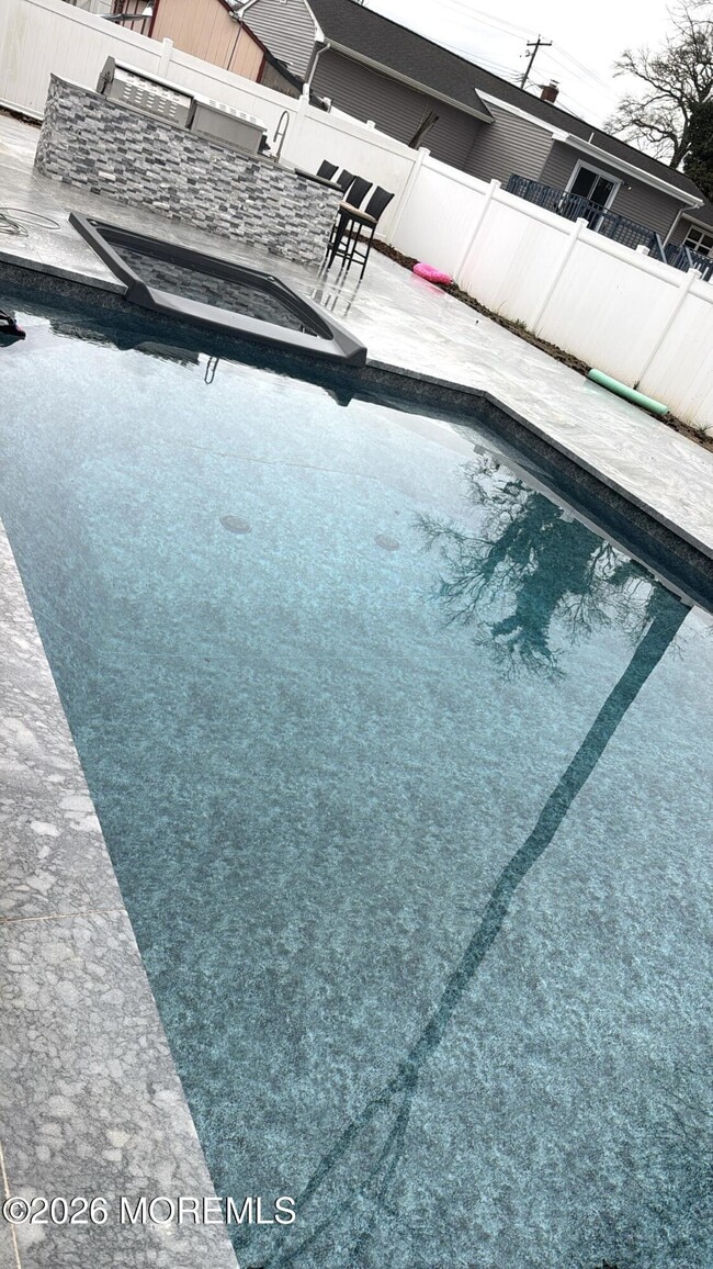 Building Photo - 1902 Westfield St