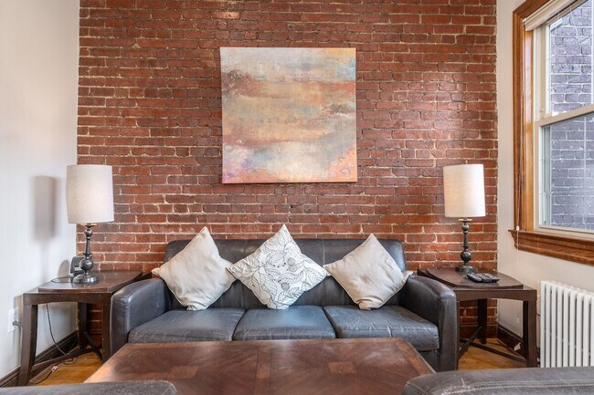 Building Photo - 2633 Adams Mill Rd NW