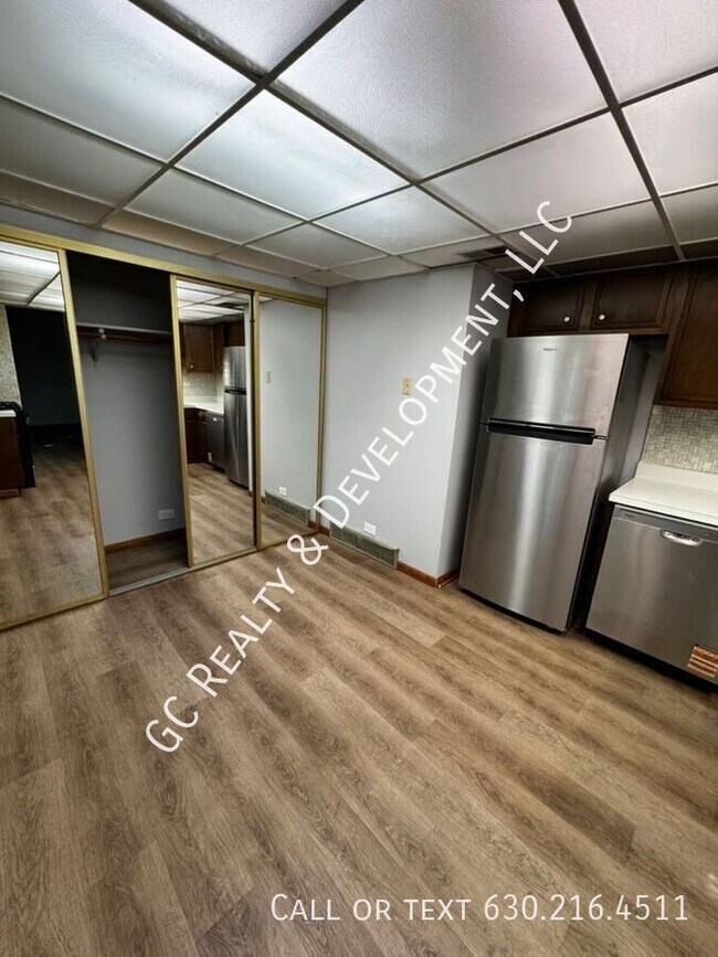 Building Photo - 12026 S Kildare Ave