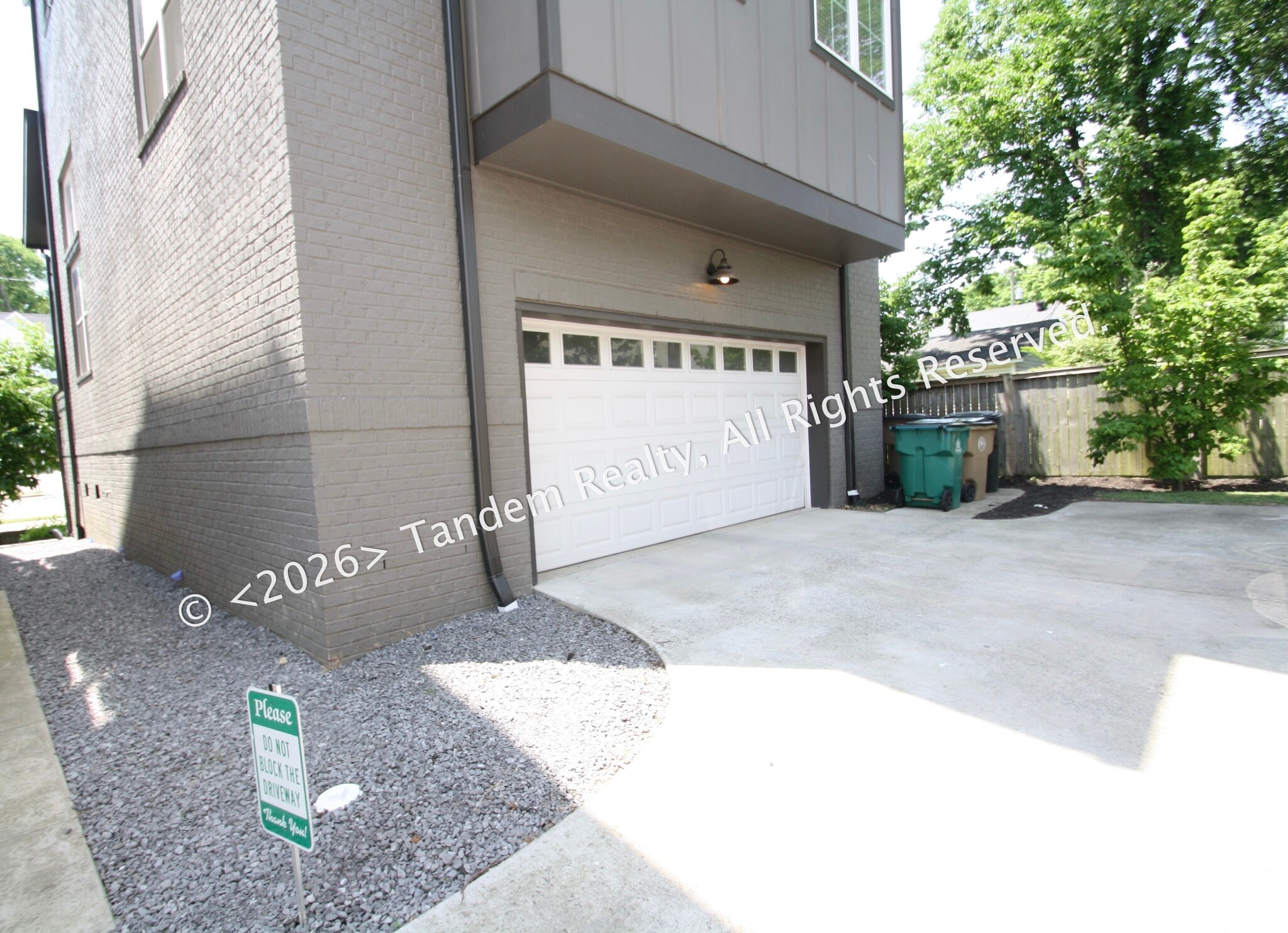 Building Photo - 526 Wedgewood Ave