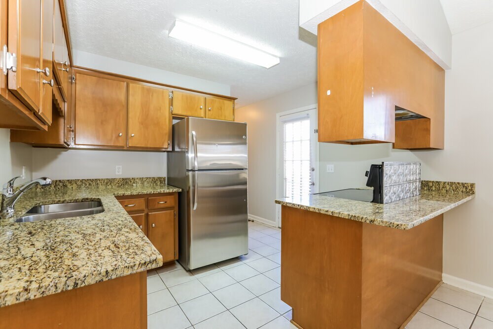 Building Photo - 420 Wildwood Dr