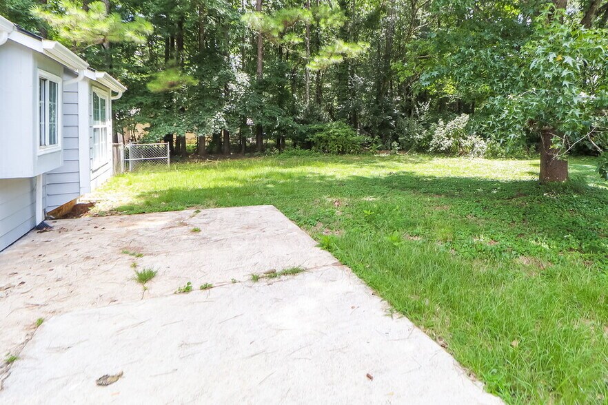 Building Photo - 3810 Greenbrook Dr