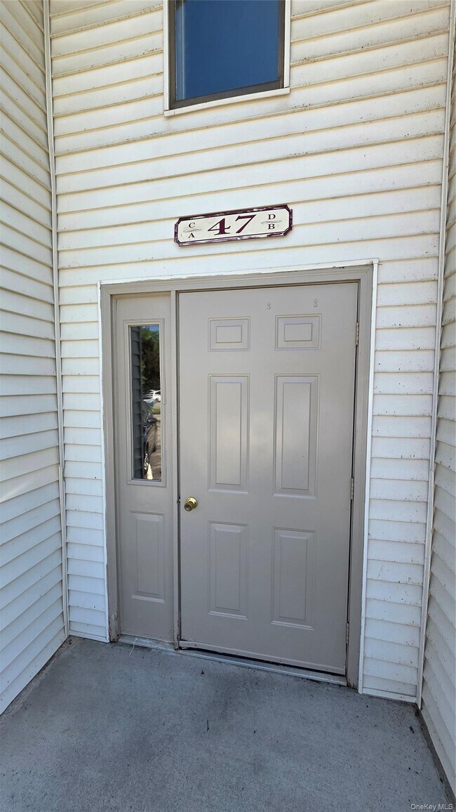 Building Photo - 47 Scarborough Ln