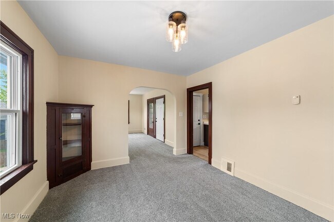 Building Photo - 4360 W 45th St