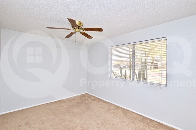 Building Photo - 6212 S Taylor Dr