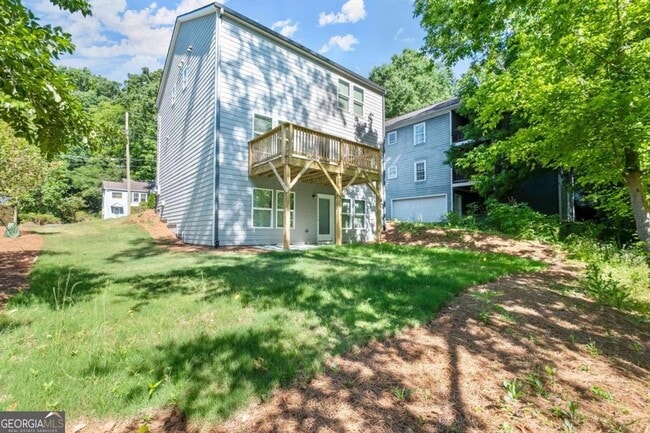 Building Photo - 1139 Lookout Ave NW