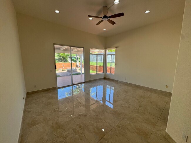 Building Photo - 3450 Rancho Diego Cir