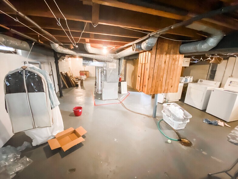 Building Photo - 2645 N 69th St