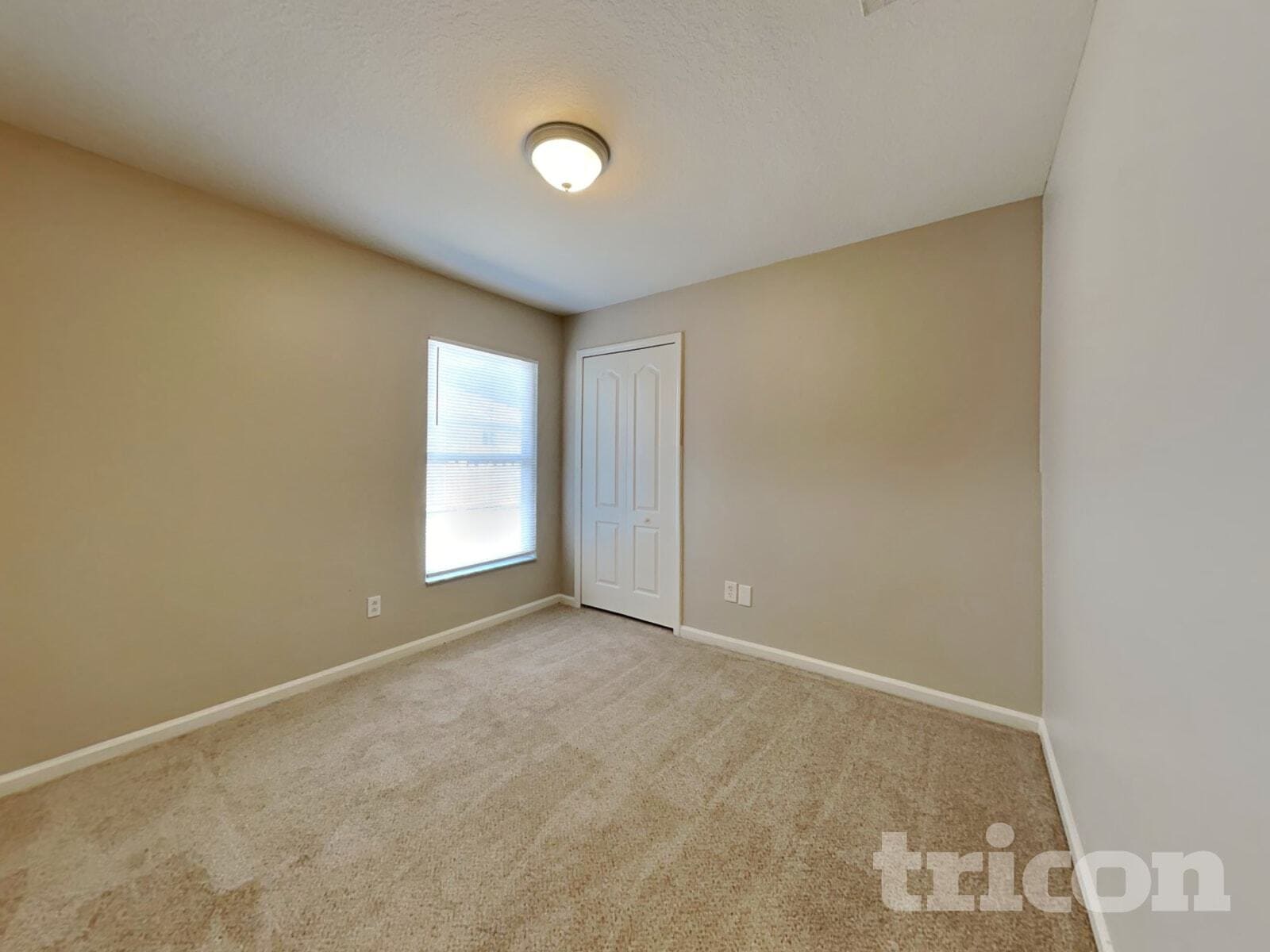 Building Photo - 12420 Tree Pointe Ct