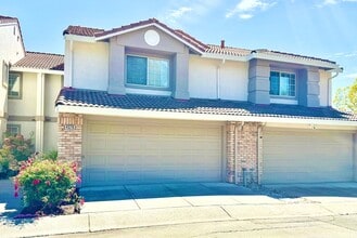 Building Photo - 4378 Conejo Dr
