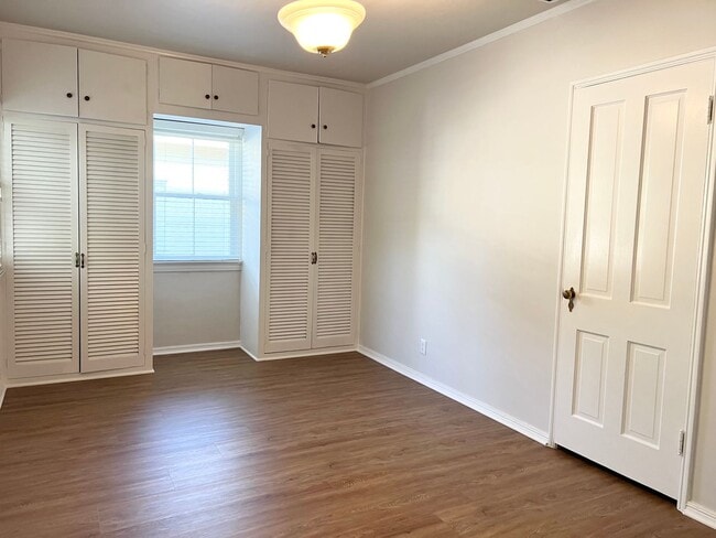 Building Photo - 3205 George Cir