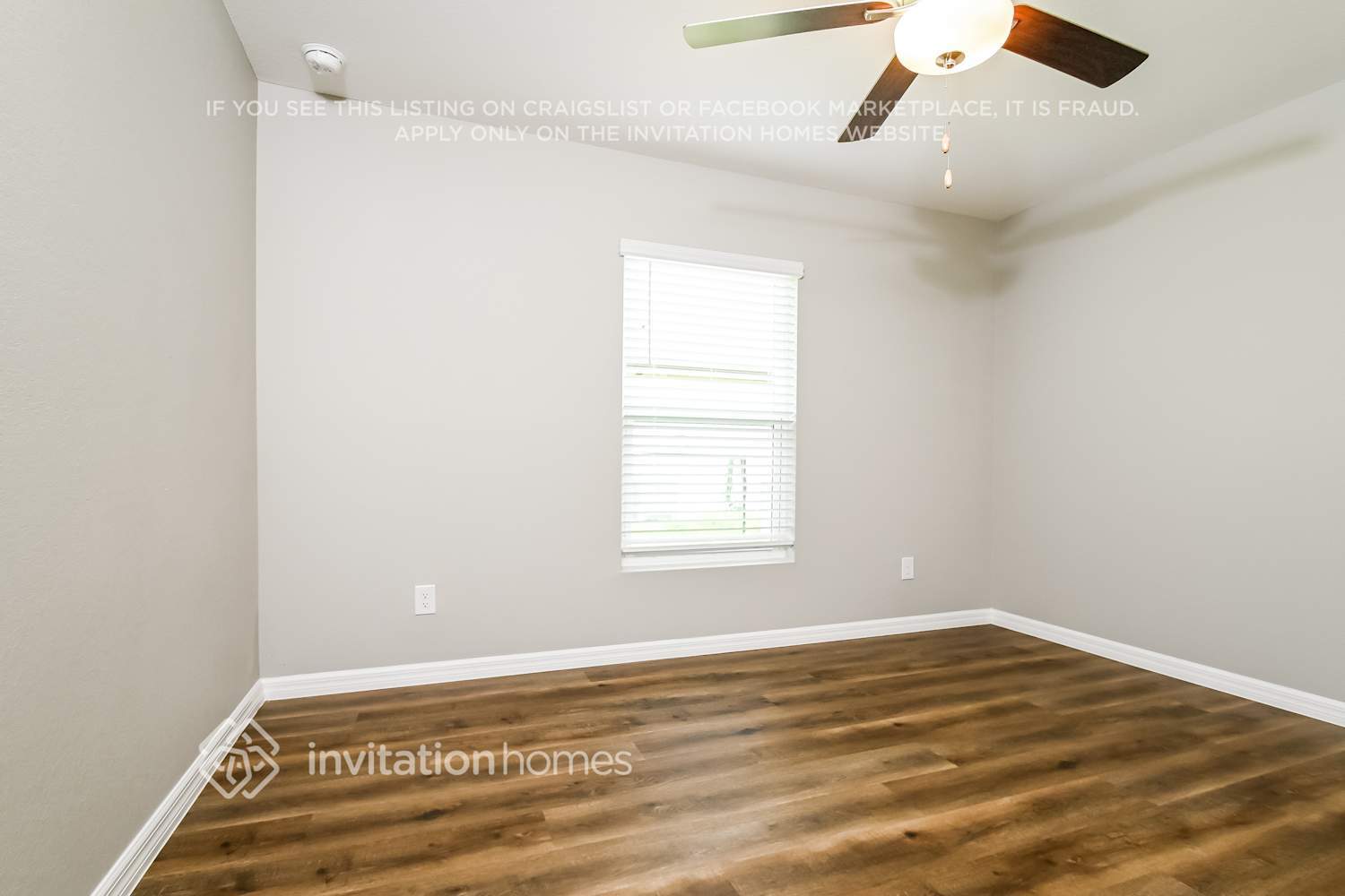 Building Photo - 384 Dewhurst St