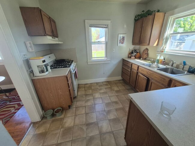 Building Photo - Cute 3 Bed House in a Great Location