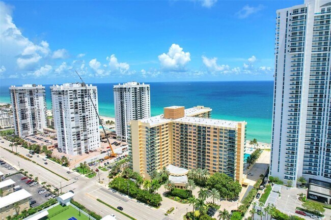 Building Photo - 2501 S Ocean Dr