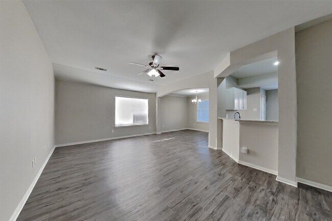 Building Photo - 20430 White Poplar Dr