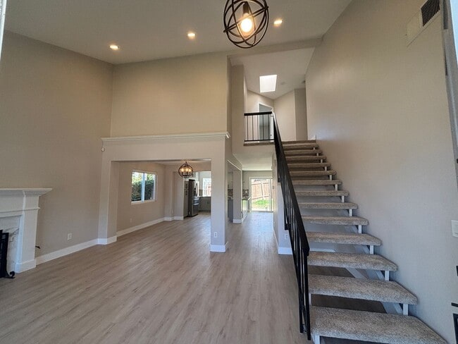 Building Photo - Bright & Upgraded 4BD/3BA Rental in San Ma...