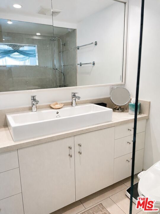 Building Photo - 4314 Marina City Dr