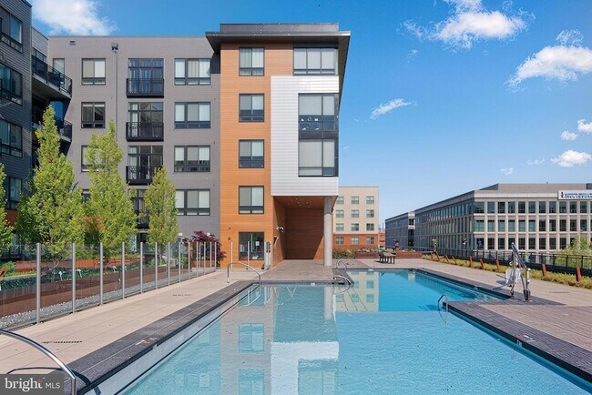 Building Photo - 145 Riverhaven Dr