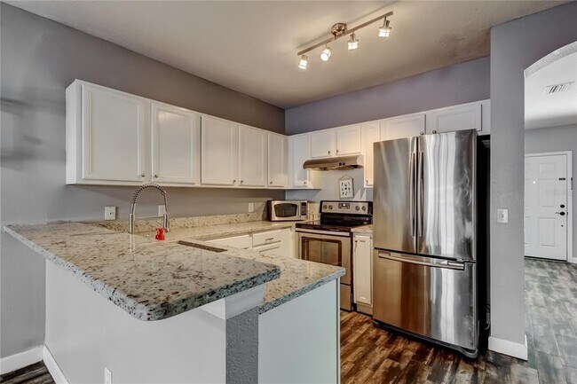 Building Photo - 3421 Santa Rita Ln