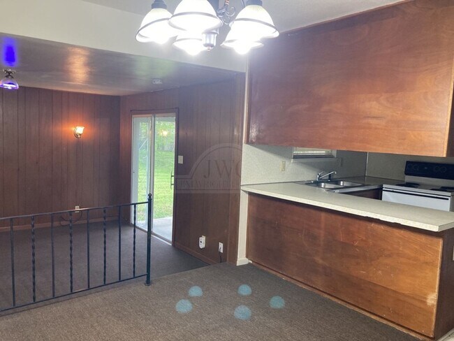 Building Photo - 310 Prather Dr