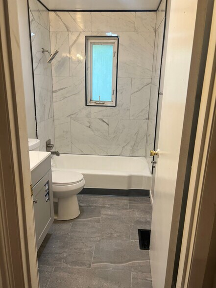 Building Photo - 7901 Camargo Rd