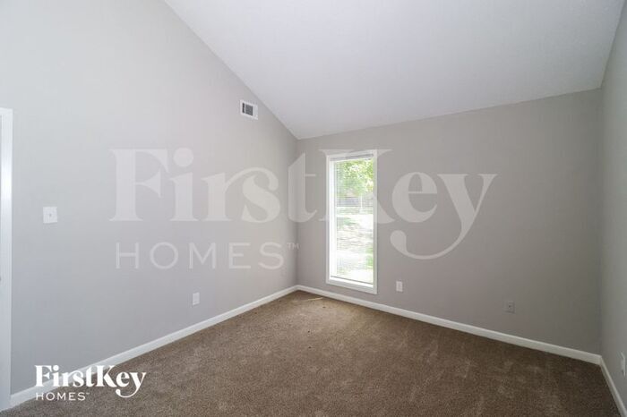 Building Photo - 5202 Wren Cove
