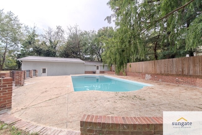 Building Photo - 11319 Harding Rd