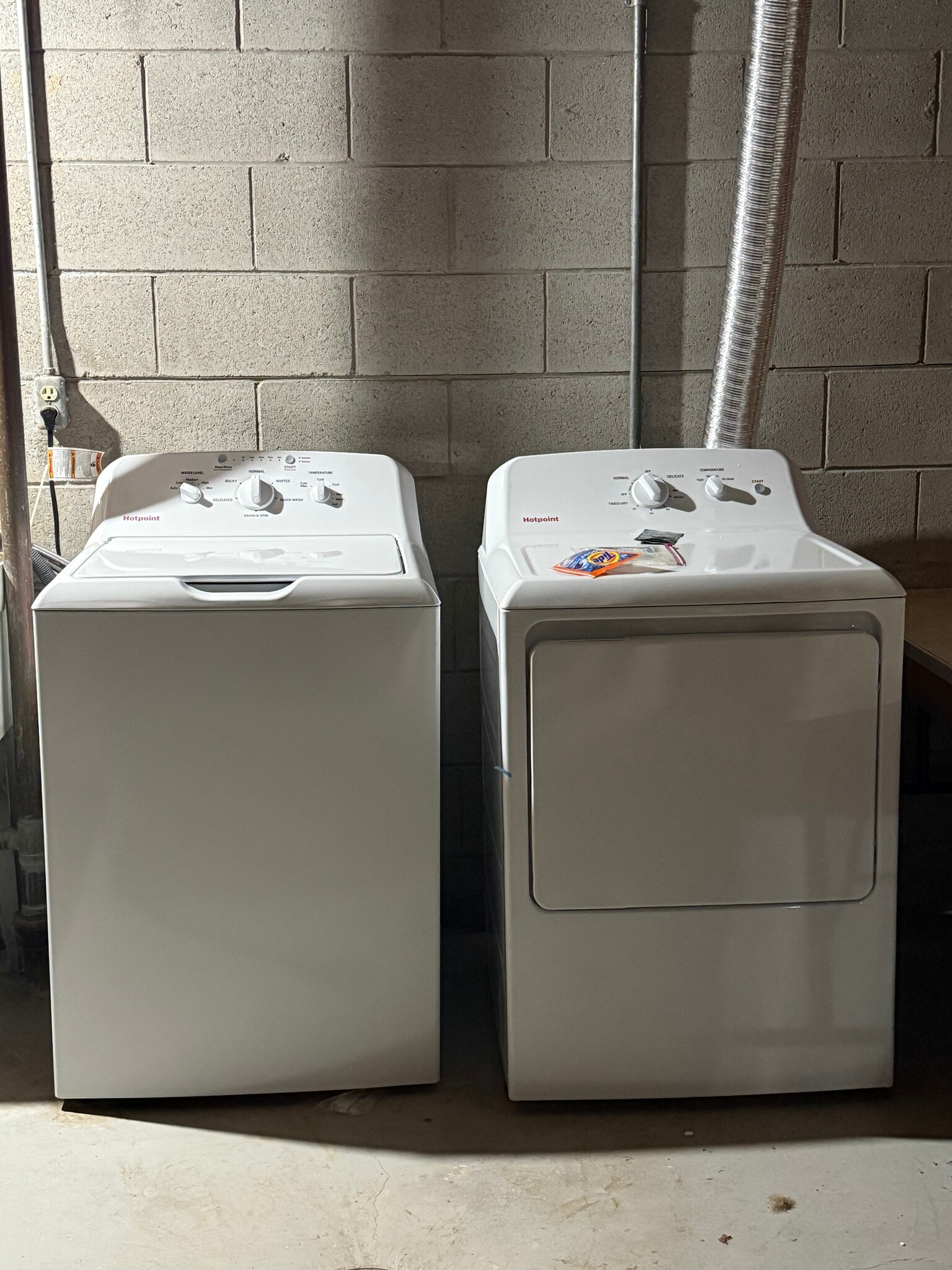 Included Washer and Dryer - 485 Hillcrest Rd