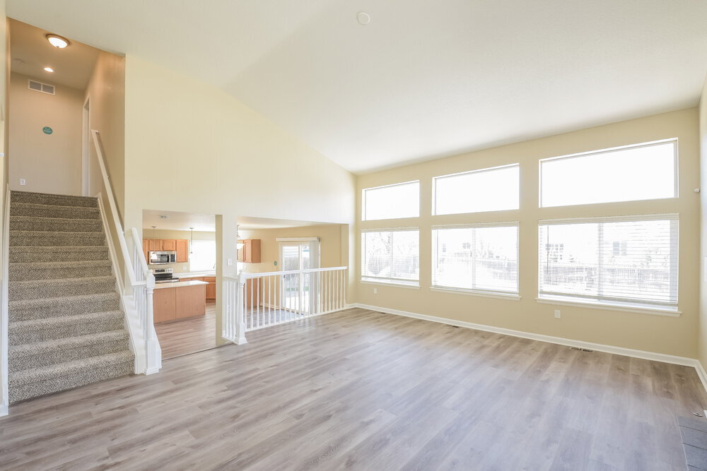 Building Photo - 11821 Elm Dr