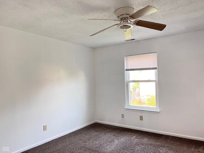 Building Photo - 1239 Odell Ln