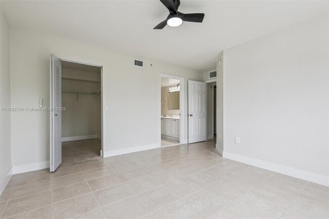 Building Photo - 15470 SW 284th St