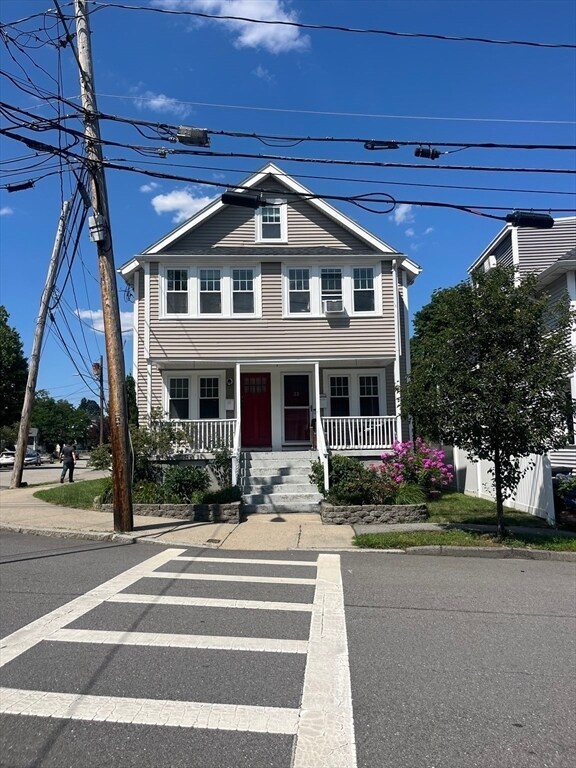 Building Photo - 33 Bancroft St